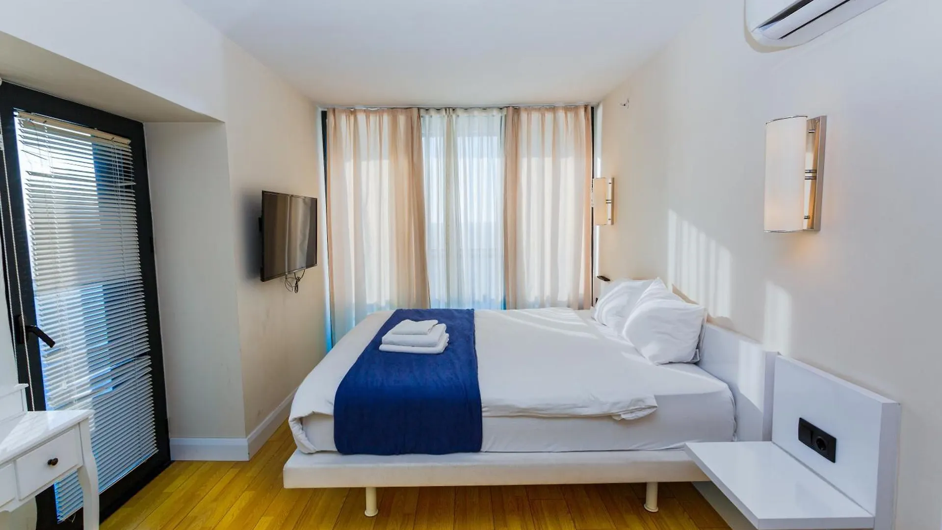 Aparthotel Seasonal - Beautiful Apartments Near The Sea - Orbi City N3 Batumi