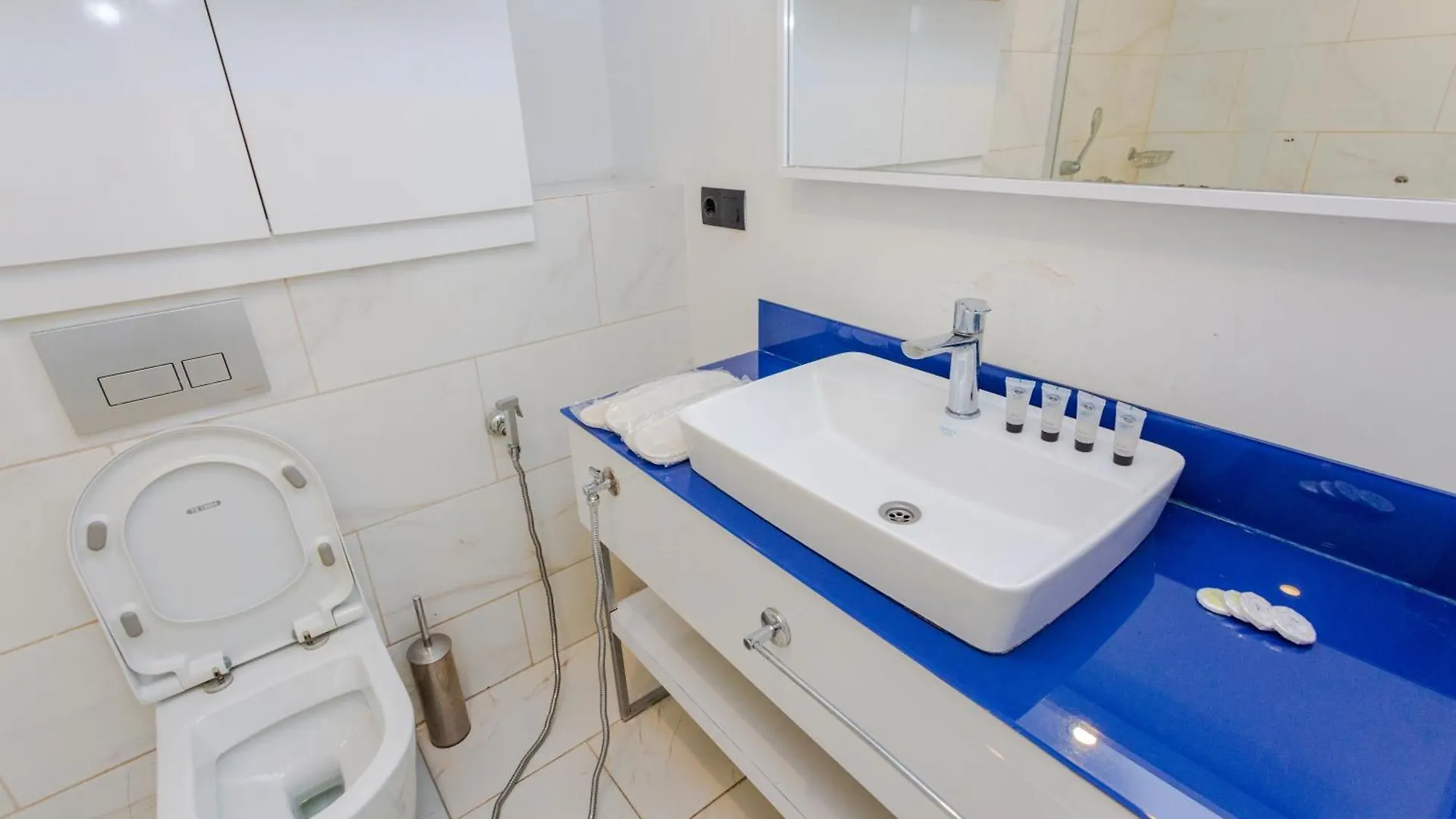 Seasonal - Beautiful Apartments Near The Sea - Orbi City N3 Batumi 0*,