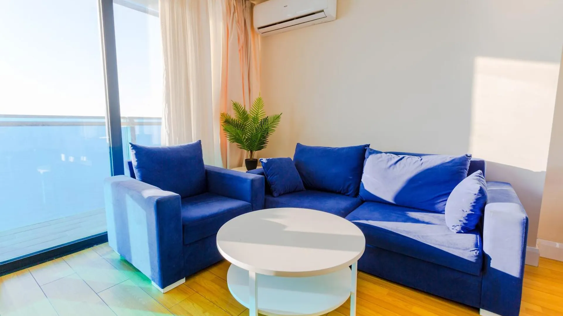 Aparthotel Seasonal - Beautiful Apartments Near The Sea - Orbi City N3 Batumi Georgia