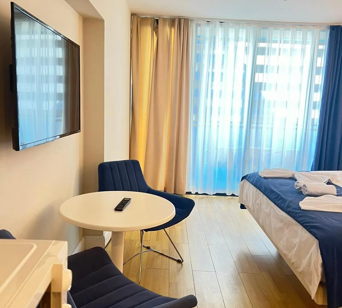 Aparthotel Seasonal - Beautiful Apartments Near The Sea - Orbi City N3 Batumi Georgia