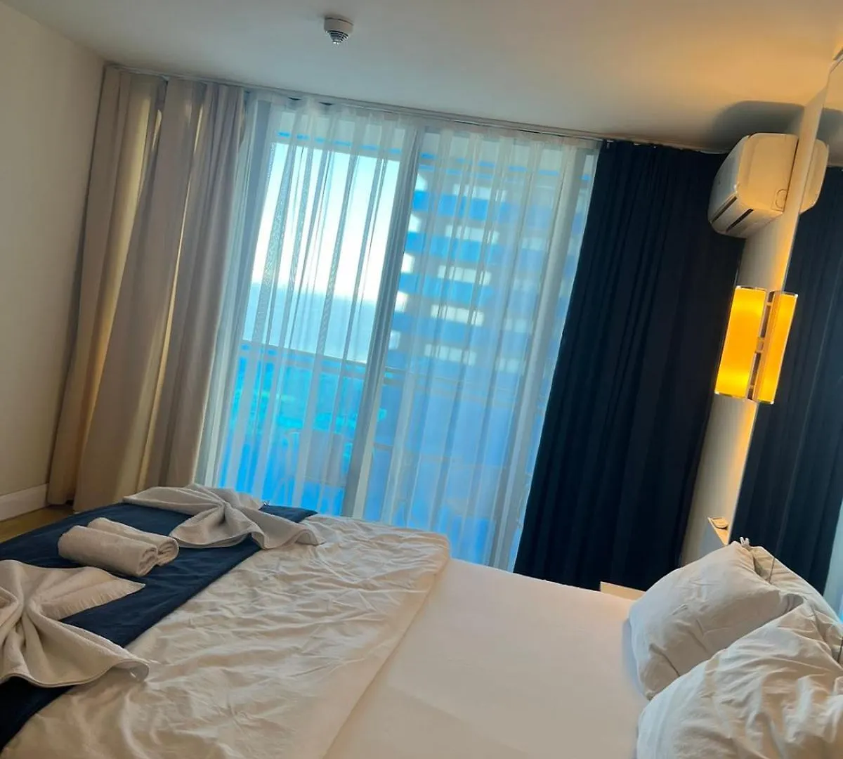 Aparthotel Seasonal - Beautiful Apartments Near The Sea - Orbi City N3 Batumi Georgia